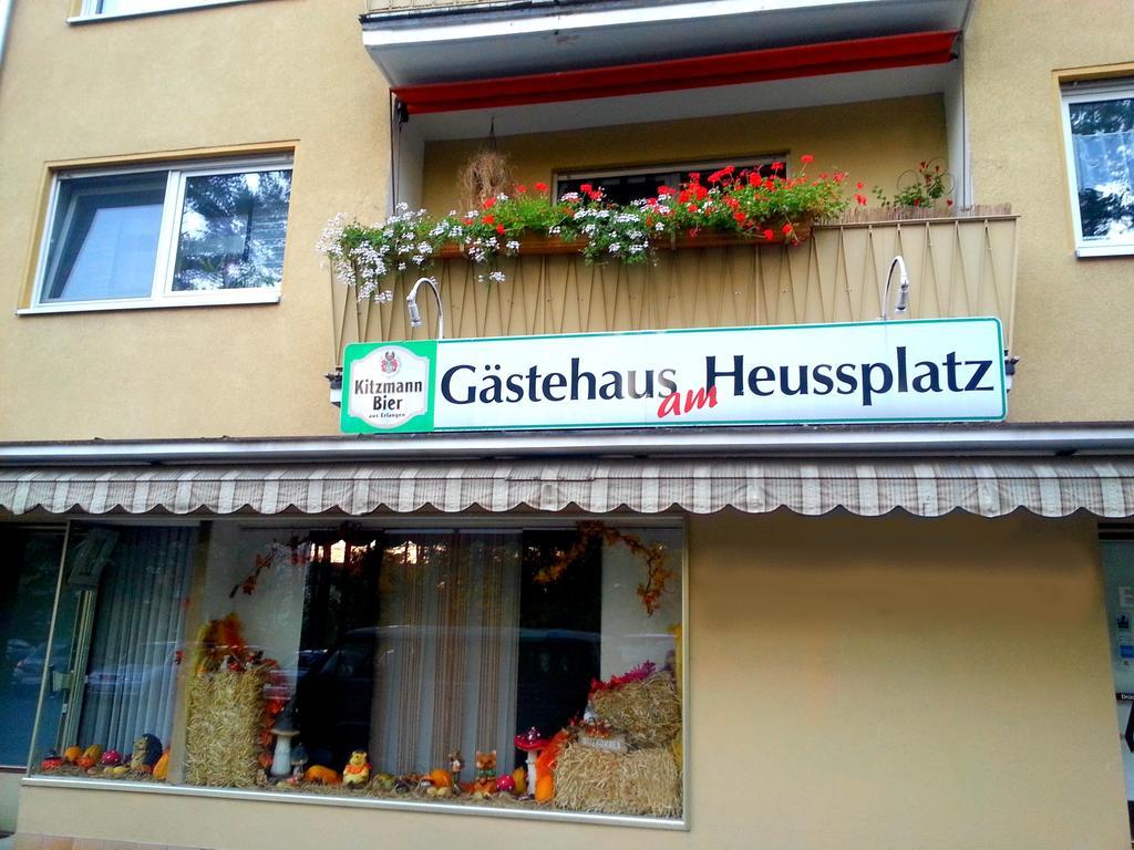 Gästehaus am Heuss-Platz Erlangen Exterior foto